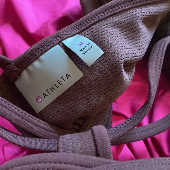 Athleta Hidden Agenda No Limits Built in Bra Racerback Tank Pink Deep Burgundy M - Picture 5 of 10